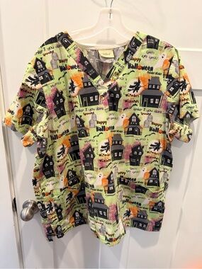 Tafford XL Halloween Scrub Top Haunted House Witch Ghost Nurse Medical Uniform